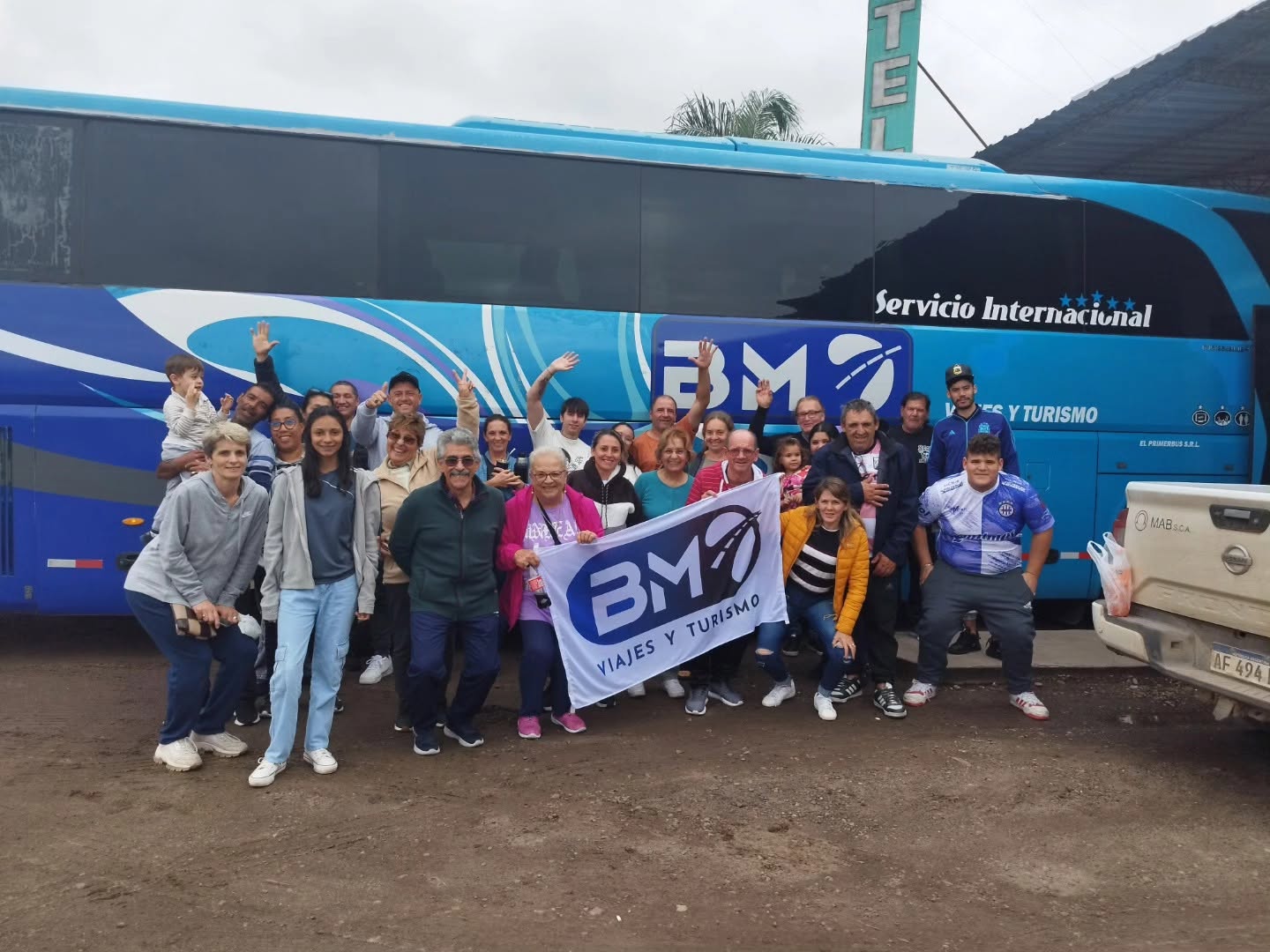 Grupo de viajeros con BM Viajes y Turismo